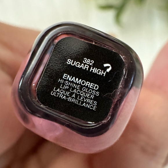 Marc Jacobs Cosmetics Bundle Sugar High Lip Gloss & 2 Crayon Mini Pencils - Picture 9 of 12